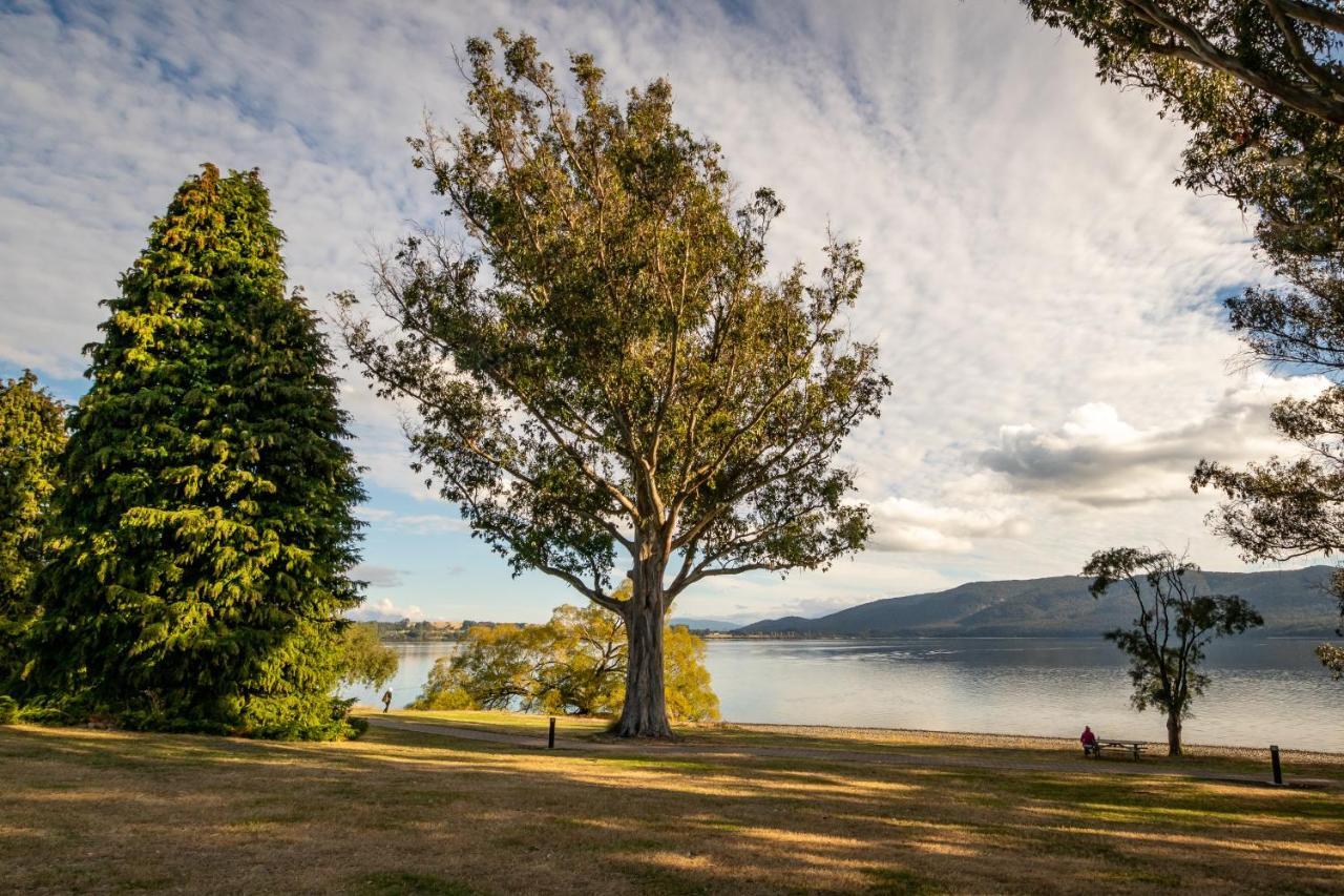 Hop, Skip And Jump To The Lake - Te Anau House Zewnętrze zdjęcie